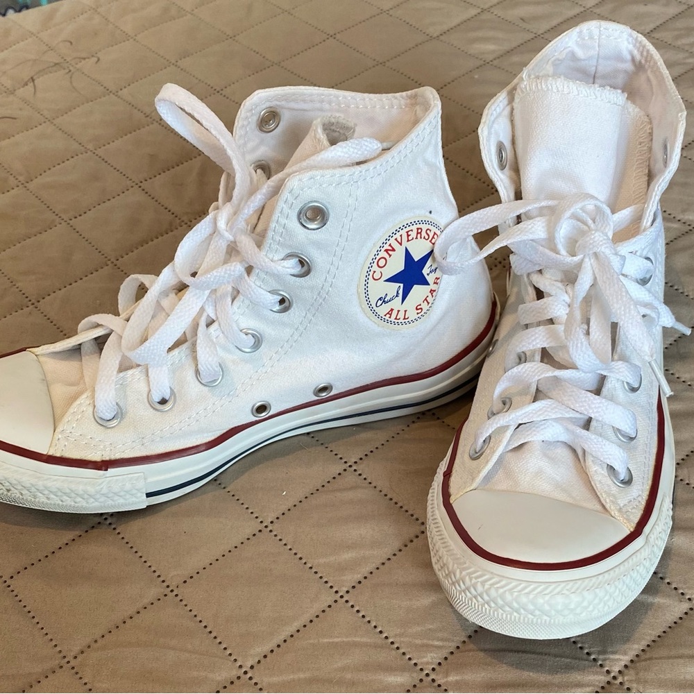 White High Top Converse size 5